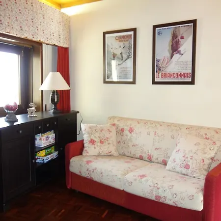 Апартаменты Aremogna Рокказаро