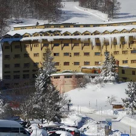 Aremogna * Рокказаро